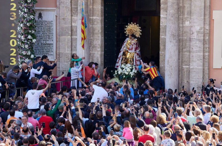  Valencia se prepara para celebrar la Festividad de la Virgen de los Desamparados 2024