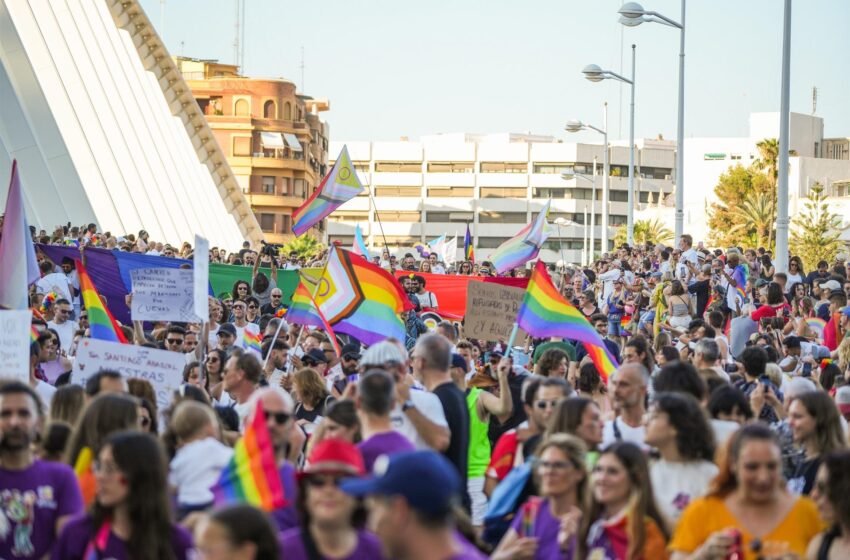  Valencia celebra el Día del Orgullo con dos manifestaciones