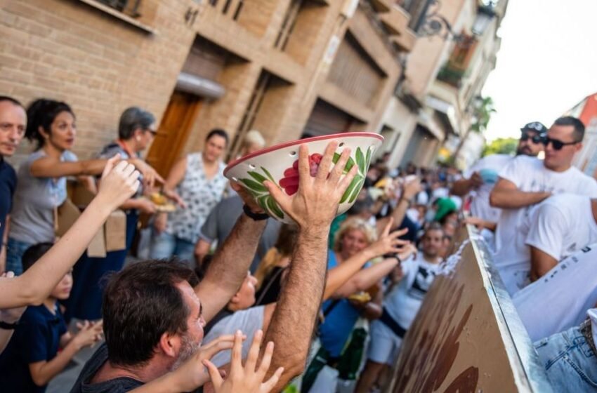  Manises repartirá 45.000 piezas de cerámica en su tradicional Cabalgata